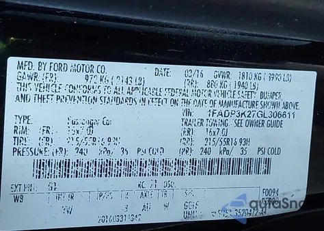 2016 Ford Focus Se z USA, uszkodzony, nr VIN 1FADP3K27GL306611